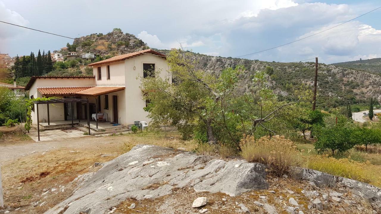 Ample Modern Country Home Nea Epidavros Exterior photo